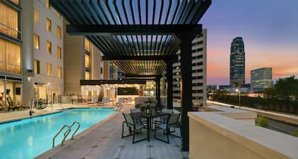 Staybridge Suites Houston Galleria Area by IHG