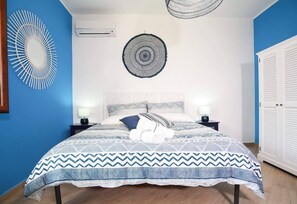 Kamar Double Deluks, pemandangan laut (Enea) | Minibar dan didekorasi berbeda-beda
