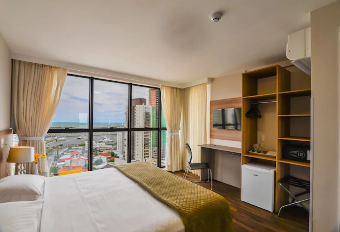 luxury double room | 1 bedroom, minibar, in-room safe, desk