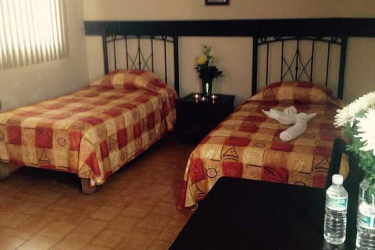 Family Triple Room | Desk, WiFi (free), bed sheets