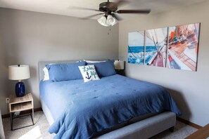 3 habitaciones, tabla de planchar con plancha, wifi y ropa de cama