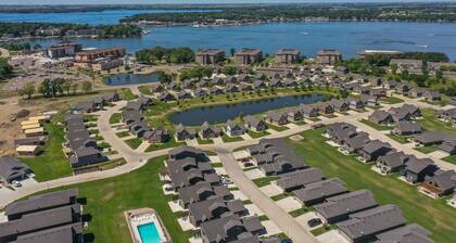 Private, Cozy Cabin at Bridges Bay