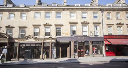 Milsom Retreat -  an apartment that sleeps 4 guests  in 2 bedrooms