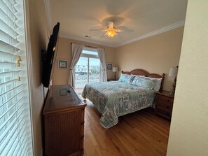 5 Schlafzimmer, Bügeleisen/Bügelbrett, WLAN