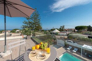 Outdoor dining - Villa Livia - Villa with pool (Fontane Bianche)