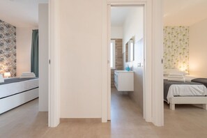 4 chambres, fer et planche à repasser, lit parapluie, Wi-Fi gratuit