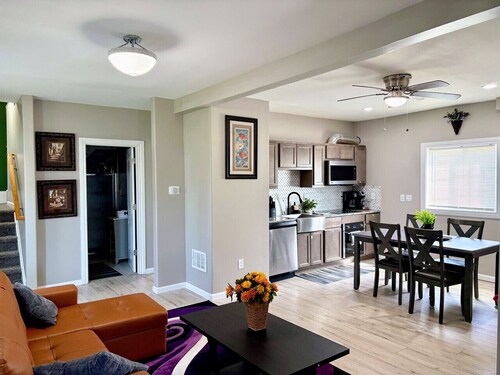 Nice house with king bed 25min to Niagara falls