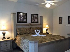 4 عدّة غرف نوم وواي فاي وملاءات أسرّة