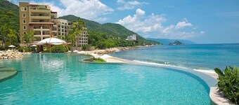 Take the Family to Mexico for New Year's!