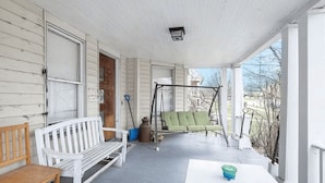 Terrace/patio - Walk to Dining, Bars & Transit! (Cleveland)