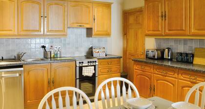 3 bedroom accommodation in Drumnadrochit, near Inverness