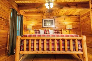 2 slaapkamers, een strijkplank/strijkijzer, wifi, beddengoed
