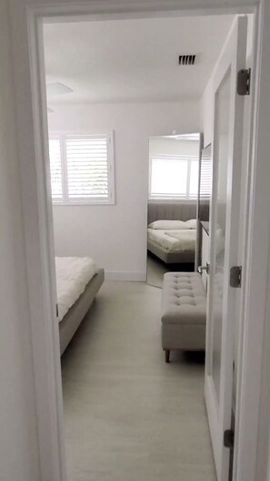 2 camere, una scrivania, ferro/asse da stiro, Wi-Fi gratuito