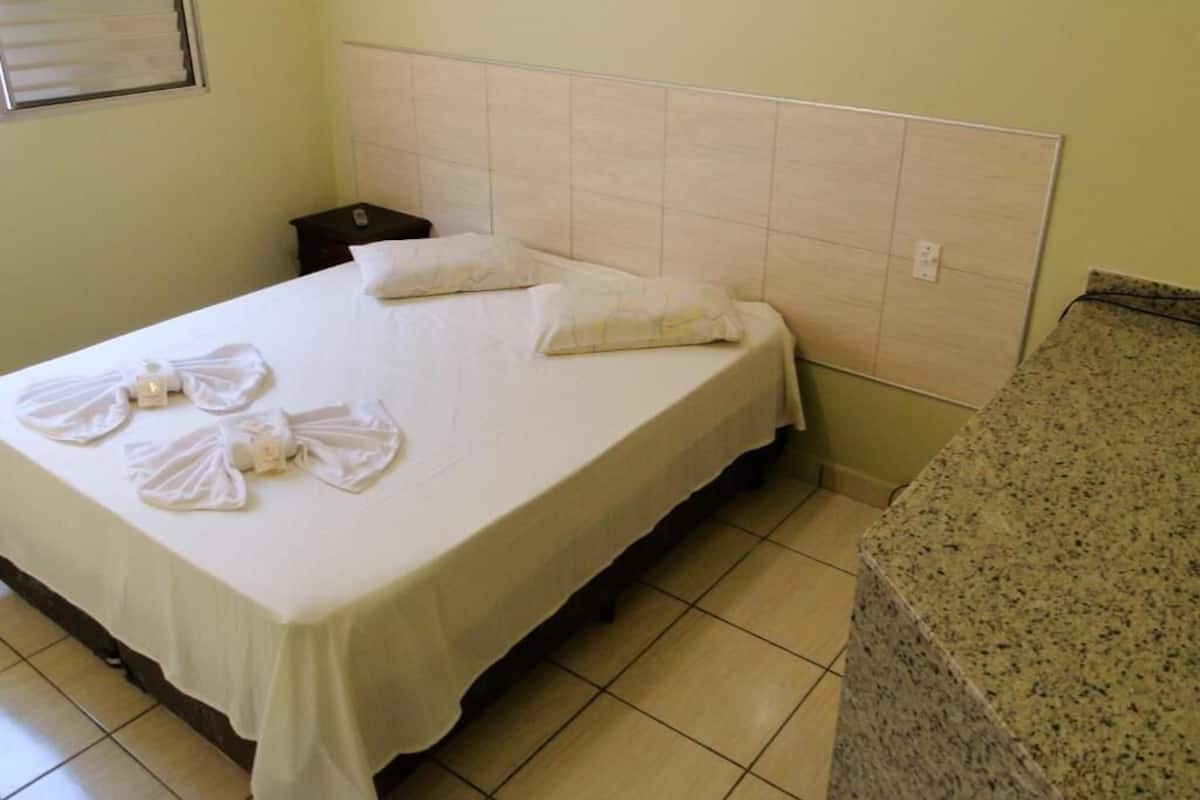 Economy Room | Desk, free WiFi, bed sheets