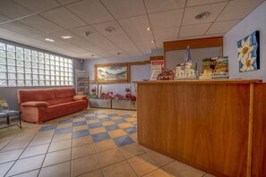 Lobby - Del Meligar (Encamp)