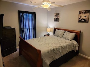 4 bedrooms, WiFi, bed sheets