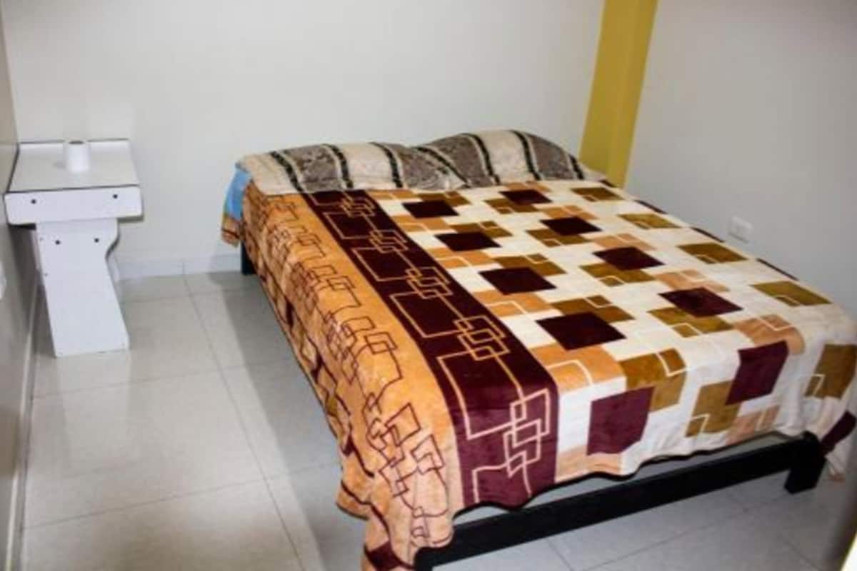 Single Room | Free WiFi