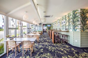Restaurant - Nightcap at Commercial Hotel (Nerang)