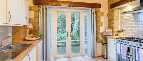 Een oven, een vaatwasser, een vriezer