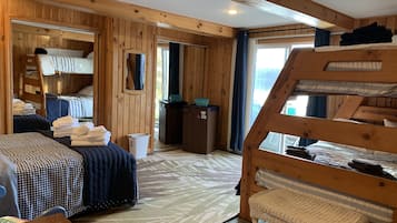 3 chambres, fer et planche Ă  repasser, Wi-Fi, draps fournis