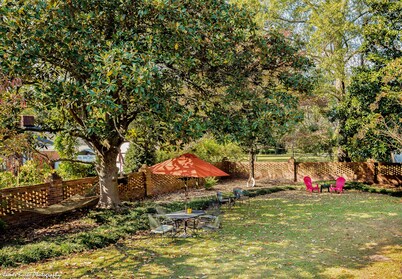 The Ashford Inn