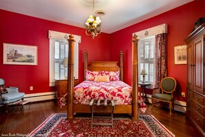 Comfort Room, 1 Queen Bed | Individually decorated, individually furnished, desk, iron/ironing board - The Ashford Inn (Clinton)