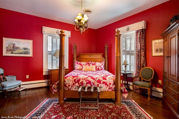 بديكورات فريدة لكل غرفة وطراز فريد لكل وحدة ومكتب ومكواة/لوح كي