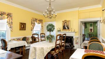 Free daily on-the-go breakfast