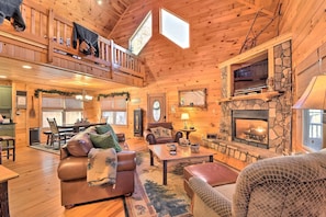 TV connectée, cheminée, jeux vidéo, lecteur de DVD