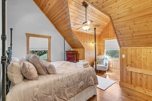 4 bedrooms, iron/ironing board, free WiFi, bed sheets