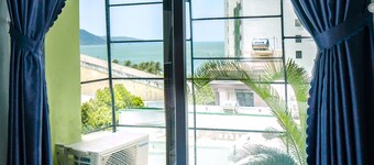 Yen Vy Hotel & Apartment