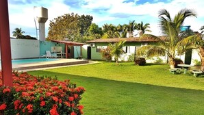 Property grounds - Hotel Mineirinho (Peixe)