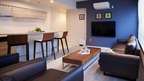 Superior Family 2LDK | Desk, blackout drapes, iron/ironing board, free WiFi