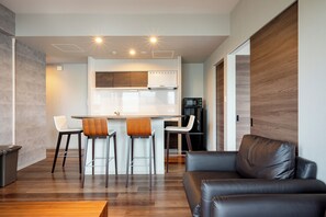 Desk, blackout drapes, iron/ironing board, free WiFi