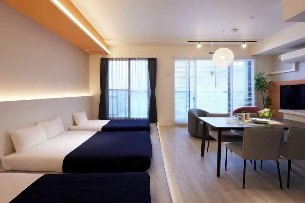 Bureau, rideaux occultants, fer et planche à repasser, Wi-Fi gratuit