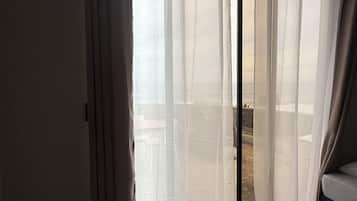 Deluxe Room, Sea Facing | Premium bedding, down duvets, free WiFi, bed sheets