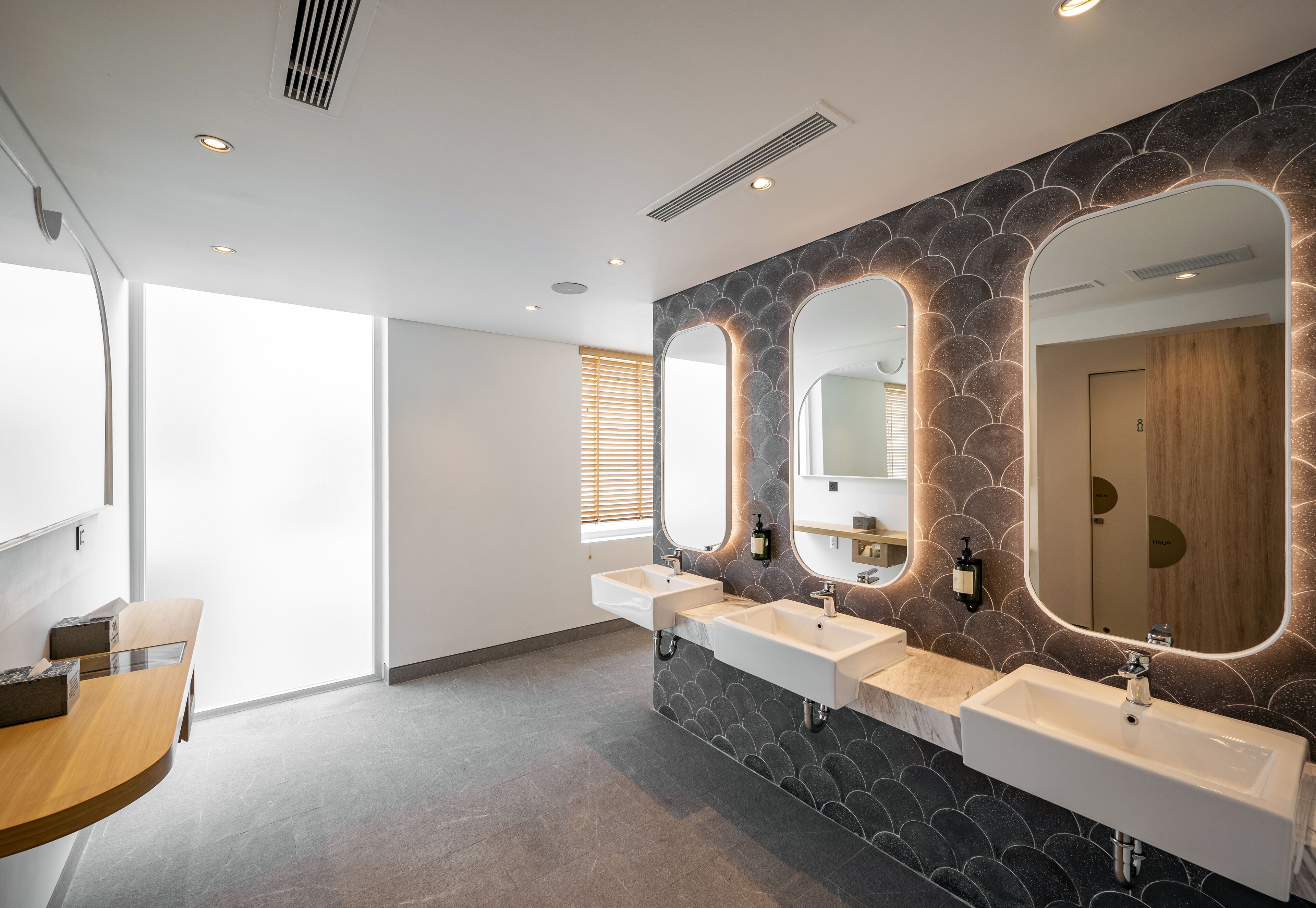 Photo - MEANDER Saigon