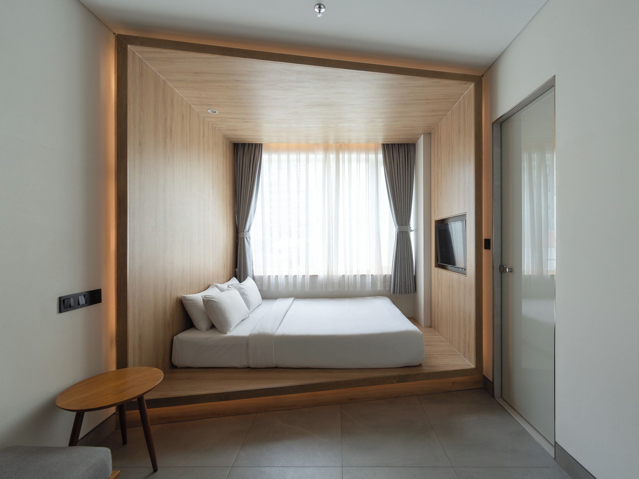 Studio Standard - icke-rökare - utsikt mot staden | Sängtillbehör av högsta kvalitet och memory foam-madrasser