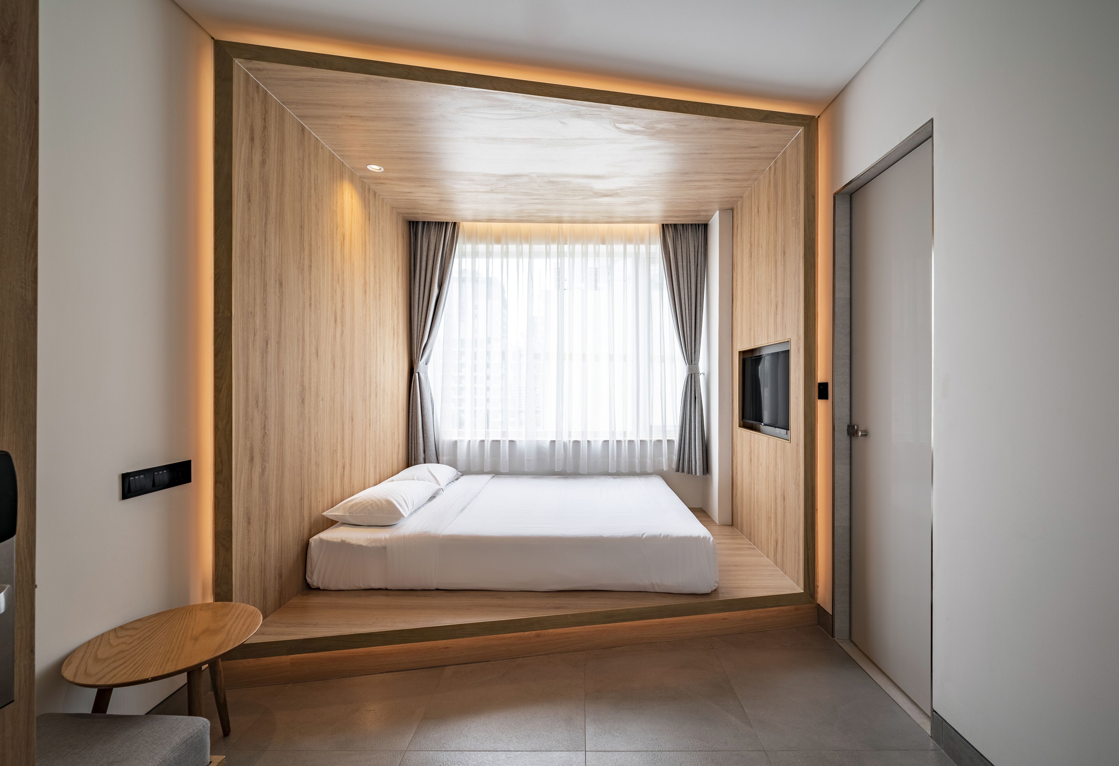 Ropa de cama de alta calidad, colchones viscoelásticos, cortinas opacas