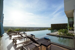 Outdoor pool, sun loungers