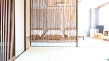 In-room safe, soundproofing, bed sheets