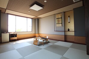 In-room safe, soundproofing, bed sheets - Shirahama Ikoinosato Tomarigi (Shirahama)