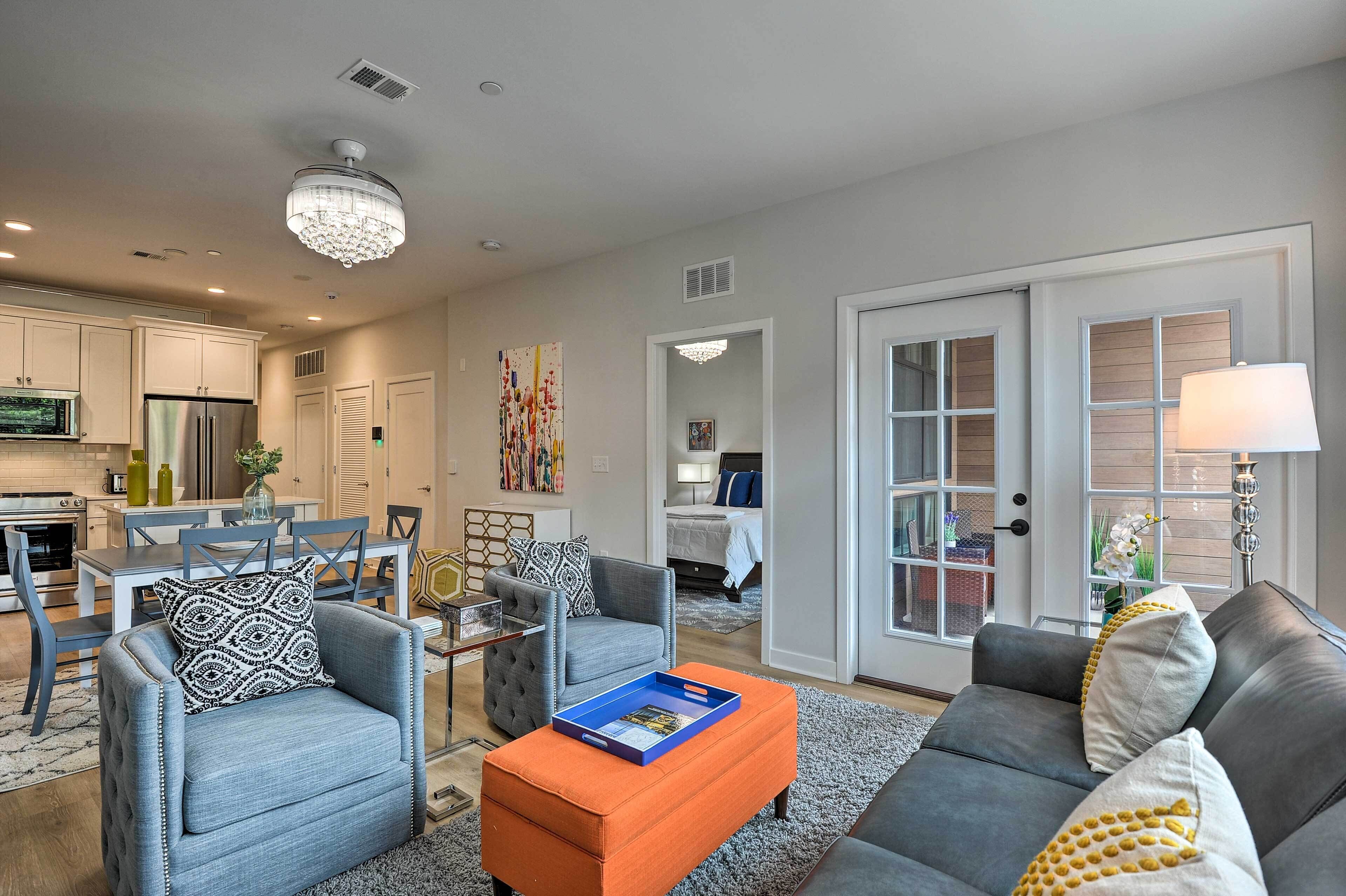 Chic Condo w/ Balcony in the Heart of Annapolis!