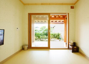 Standard Ondol | Free WiFi, bed sheets - Navijam Hanok Hotel (Jeonju)