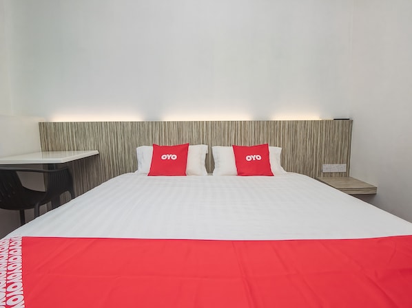 Deluxe-Doppelzimmer, 1 King-Bett | Kostenloses WLAN, Bettwäsche