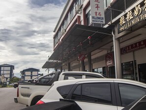 Exterior - OYO 90102 7 Days Lodge (Sarikei)