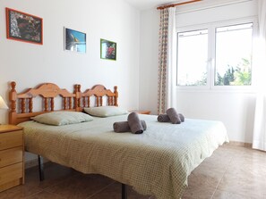 4 soverom, strykejern/-brett, wi-fi (inkludert) og sengetøy