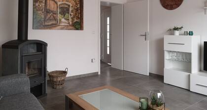 Ferienwohnung nahe Burg Arloff und der Hubertuskapelle