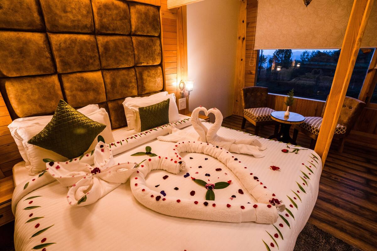 Exclusive Chalet | Desk, soundproofing, WiFi (free)