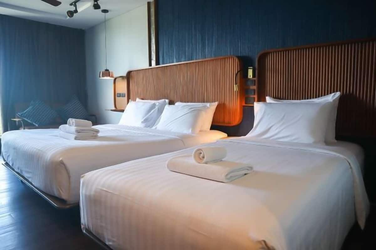 1 bedroom, minibar, in-room safe, blackout curtains